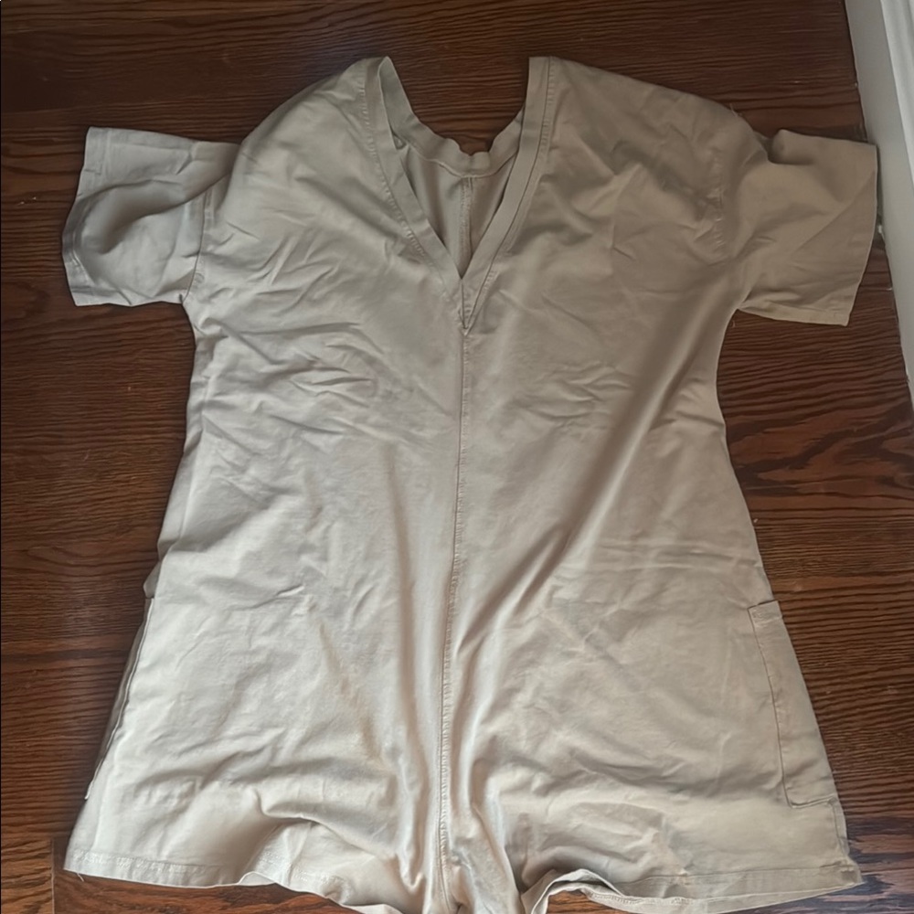 Beige V-Neck Short Sleeve jumpsuit
